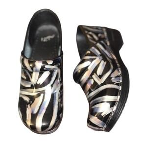 Dansko Professional Metallic Brush Patent Leather Clogs 41 Excellent! 10.5-11 US